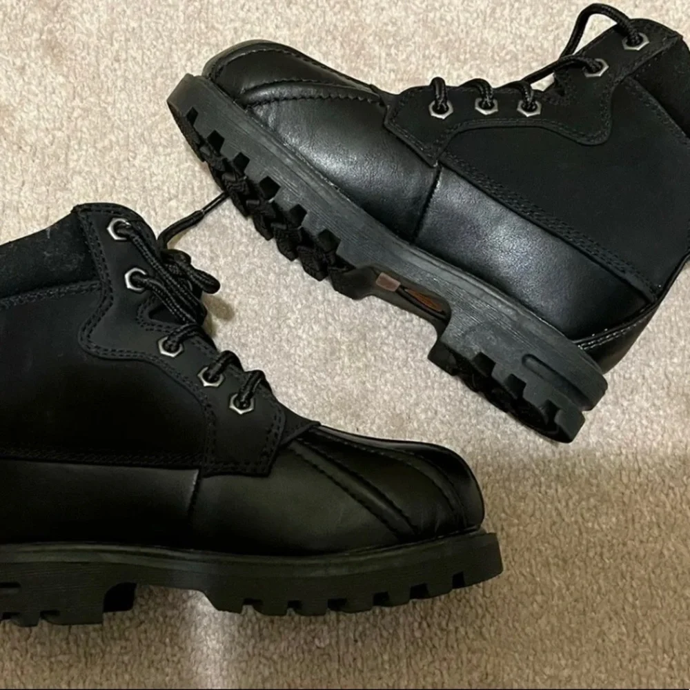 Lugz boots Kids Sz 10 NWT With Box